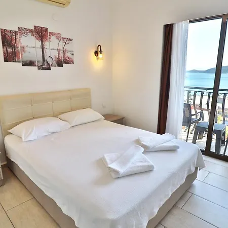 Gumbet Hotel غومْبيت