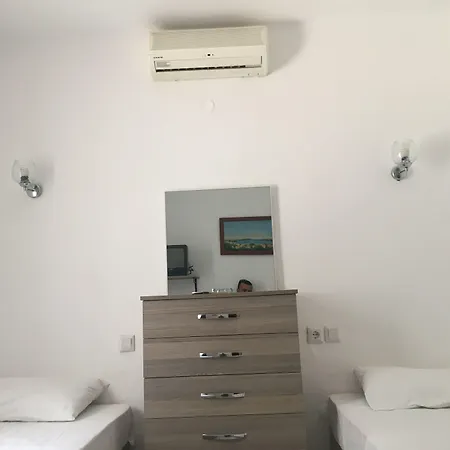 Gumbet Hotel فندق غومْبيت