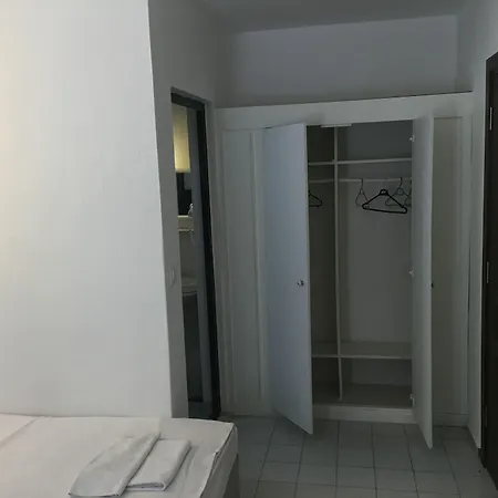 Gumbet Hotel Отель 3*